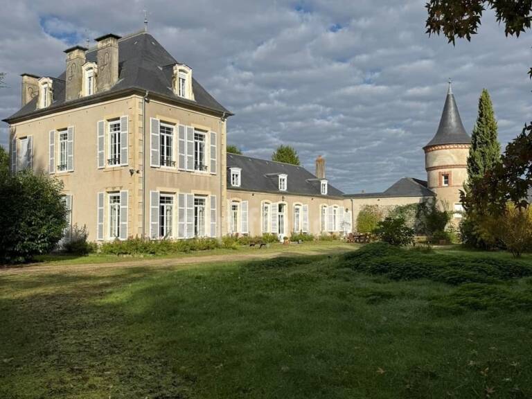 Propriété à vendre proche de Bourges (18) — photo 1