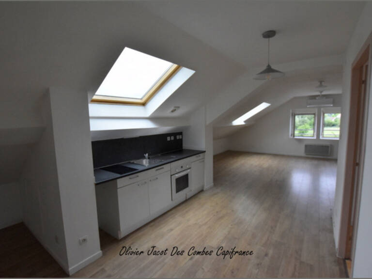 Appartement à vendre 3 pièces FESCHES LE CHATEL (25) — photo 1