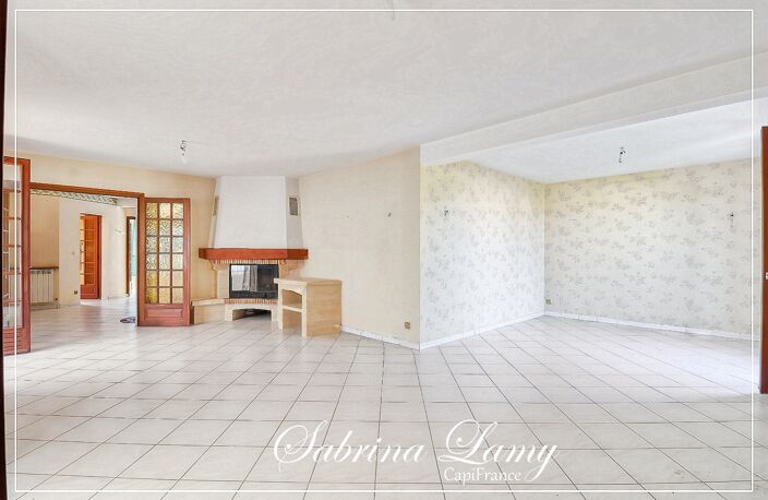 Maison familiale 230 m² – 5 chambres – Sous-sol total – Mareuil-en-Brie - terrain 3558m² — photo 4