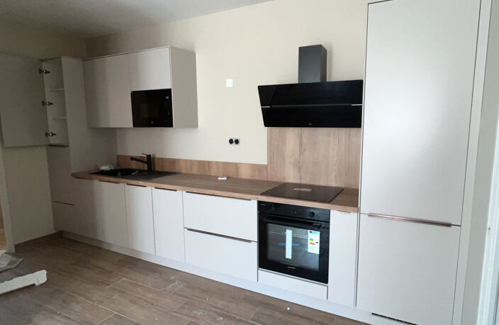 Immeuble avec 4 appartements et un garage à vendre à NIMES (30) — photo 3