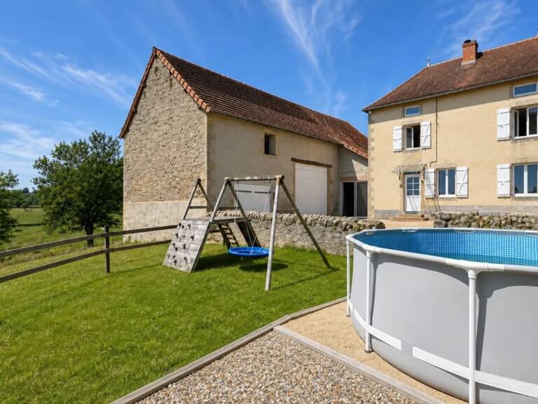 Belle propriété 6 pièces SAINT LAURENT EN BRIONNAIS + 1 Ha et des écuries (71) — photo 1