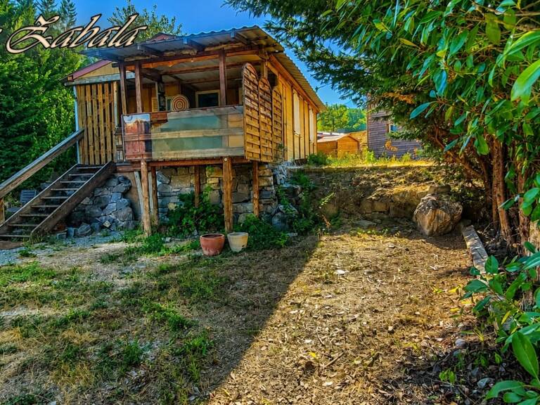 Bungalow en bois avec terrain privatif, terrasse et cave – PRL — photo 1