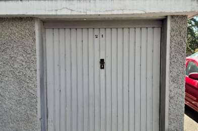 Garage  61 €