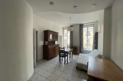Appartement 1 pièces 700 €