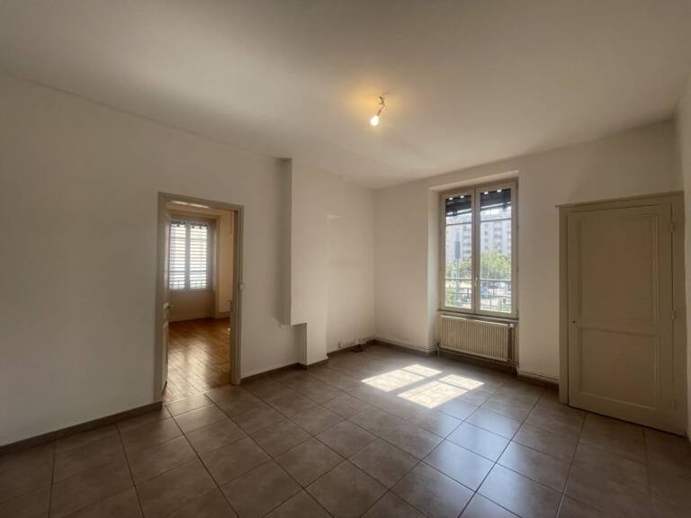 T3 — photo 1
