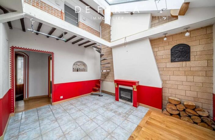 RUE ROGER : Triplex familial - derniers étages - baigné de lumière - terrasse plein sud — photo 4