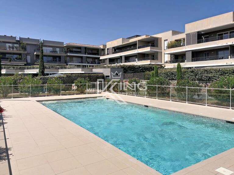 FREJUS - Appartement T3, 68 m2, avec piscine et garage double — photo 1