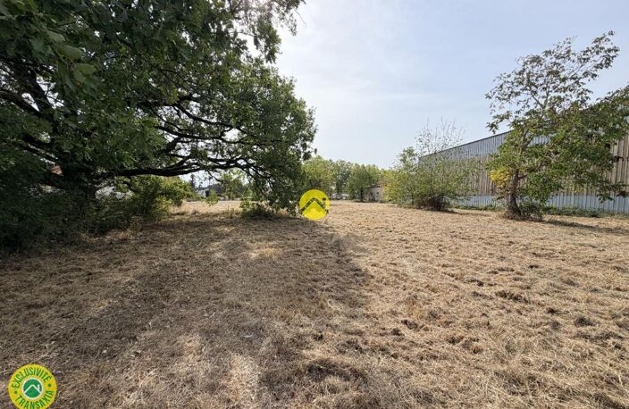 Terrain constructible 4190 m² — photo 4