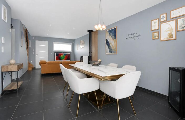 Maison de 6 pièces de 112 m² situé à Cintré — photo 3