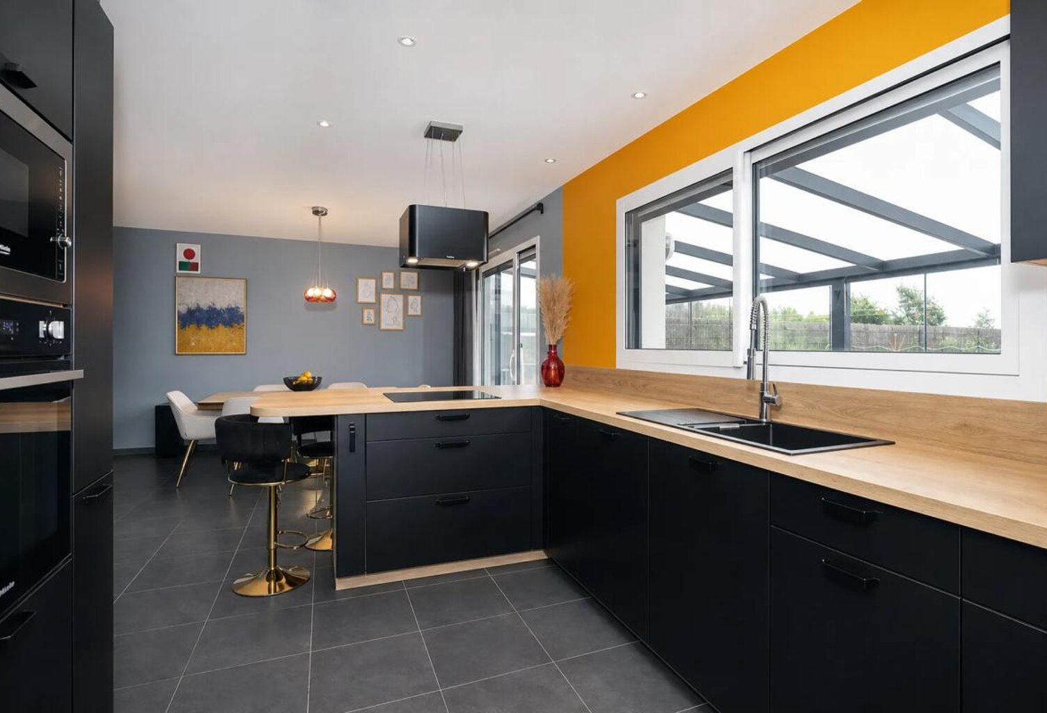 Maison de 6 pièces de 112 m² situé à Cintré — photo 1