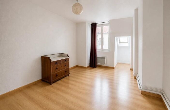Appartement de 5 pièces de 110 m² à Lons-le-Saunier — photo 4