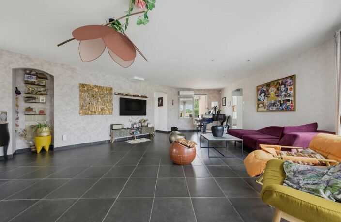 Maison de caractère 124 m²  cadre de vie privilégié à Teuillac — photo 2