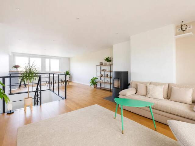 Duplex 5 pièces 123 m2 avec Terrasse couverte de 28 m2 proch RER — photo du bien