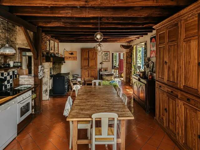 Maison de 10 pièces de 350 m² à Champcevinel — photo du bien