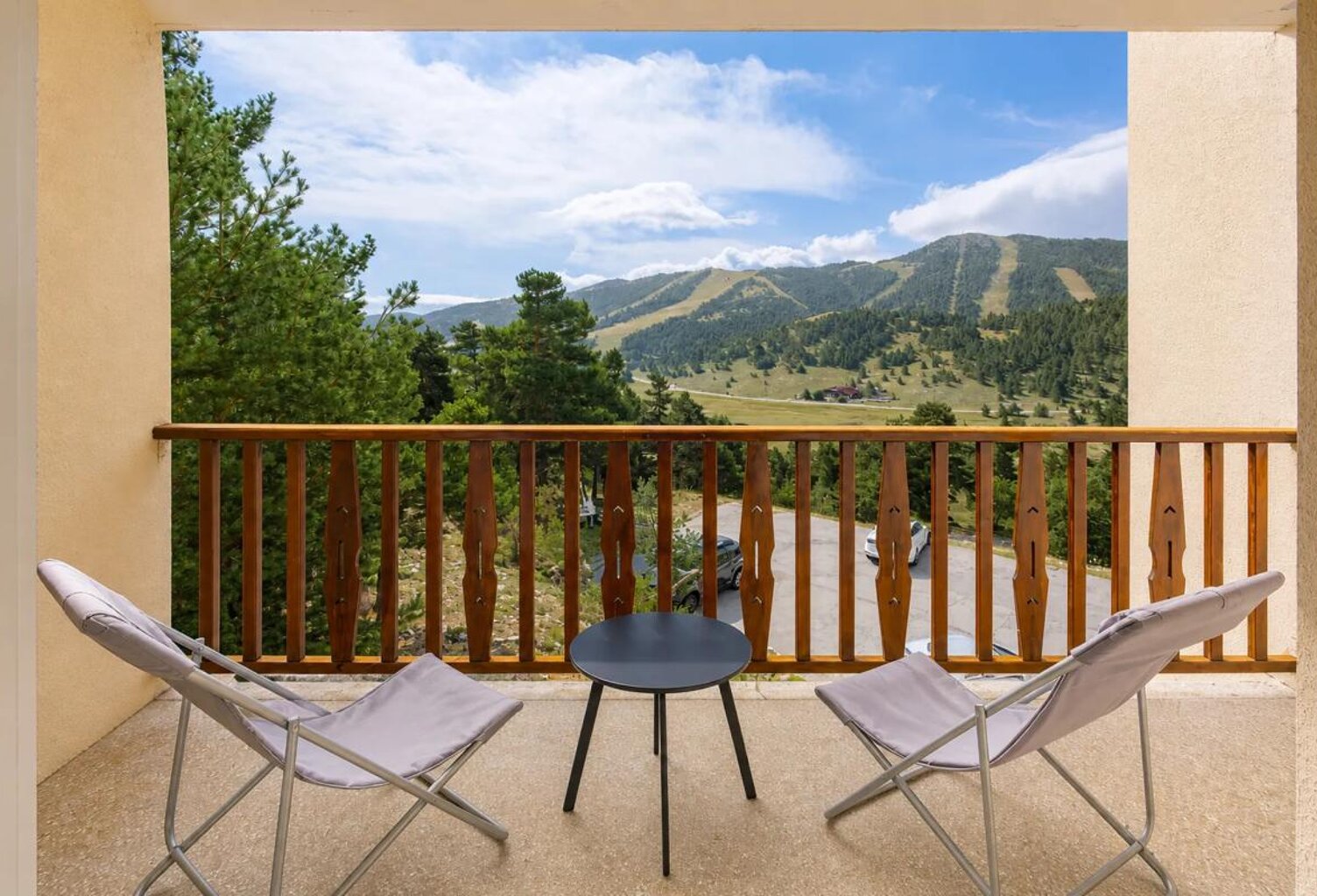 Appartement 1 pièce de 35 m² à Gréolières — photo 1