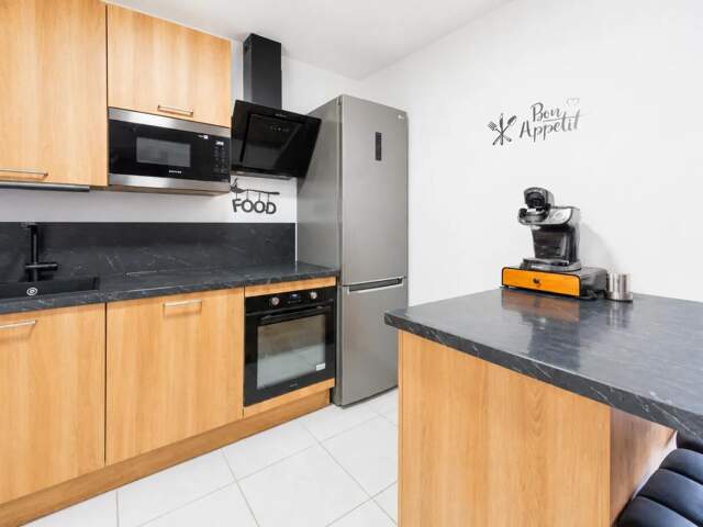 Appartement 4 pièces de 82 m² à Clamart avec Balcon et Parking — photo du bien