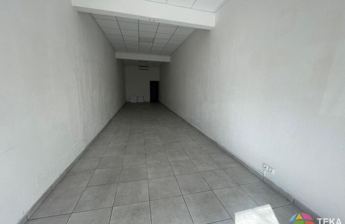 FABIEN TEKA IMMO LOUE LOCAL 50M² SAINT PIERRE RUE LUC LORION , ILE DE LA REUNION — photo 2