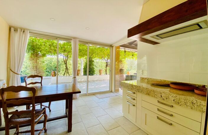 Beau potentiel pour cette villa cossue en campagne et sans vis-à-vis ! — photo 4