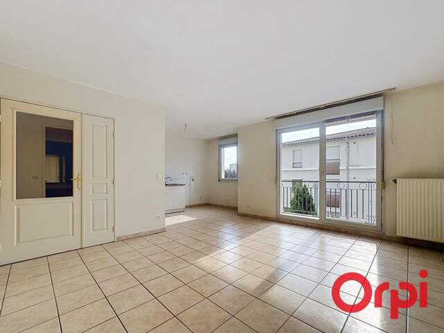 Appartement À Vendre — photo du bien