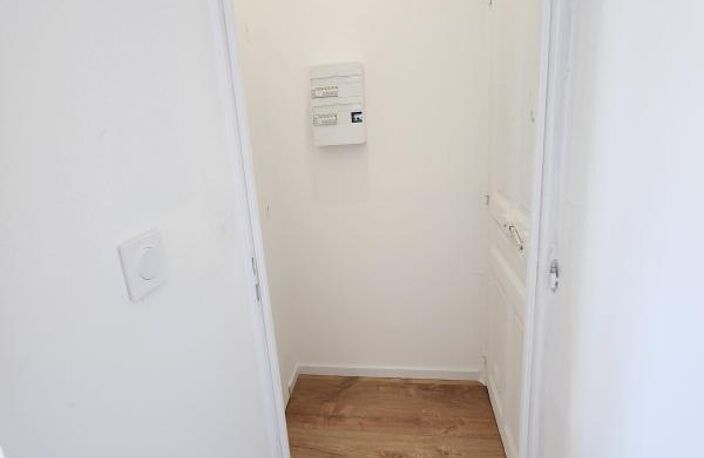 Appartement À Louer VIDE — photo 3