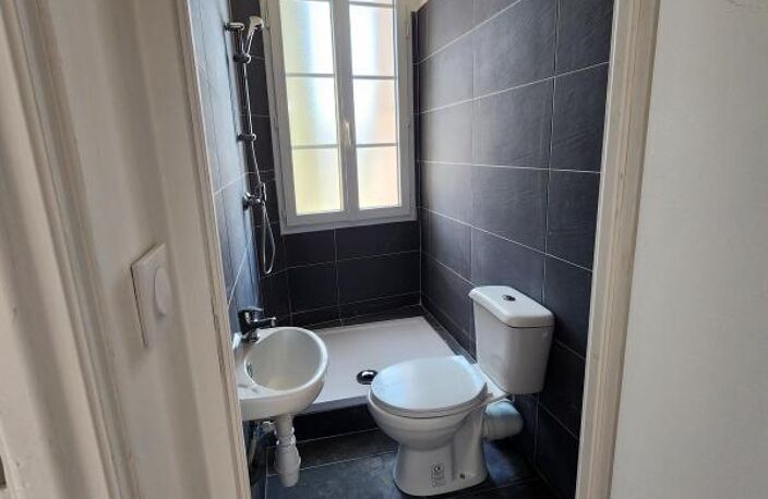 Appartement À Louer VIDE — photo 5