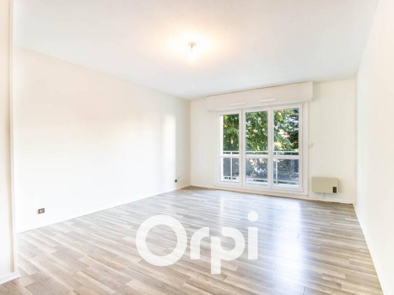 Appartement T3 de 72 m² avec balcon - cellier et garage en option – Vandoeuvre — photo 1