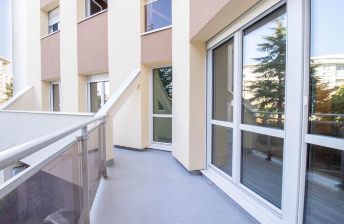 Appartement T3 de 72 m² avec balcon - cellier et garage en option – Vandoeuvre — photo 2