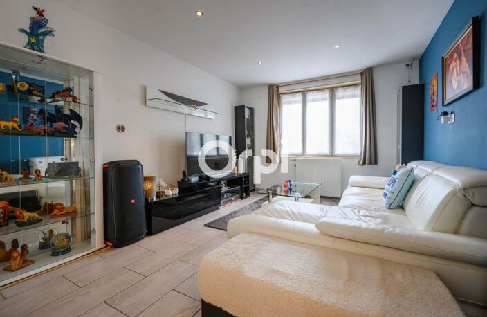   EXCLUSIVITÉ ORPI : Plain-Pied Individuel de 94 m² avec Cour, Garage et Dépendance sur la commune d'Annay — photo 3