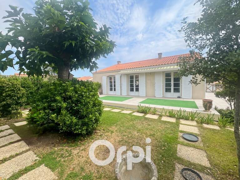 Maison À Longeville-sur-Mer - 3 chambres à 100 m de la plage, quartier du Rocher — photo 1