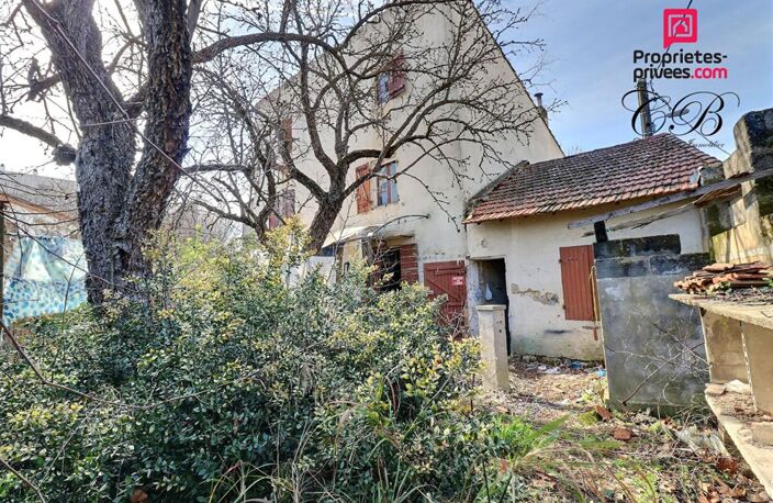 Maison à rénover en pierre - terrain 292 m² - garage - Arles Trinquetaille — photo 2