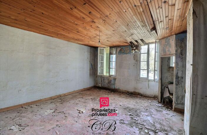 Maison à rénover en pierre - terrain 292 m² - garage - Arles Trinquetaille — photo 5