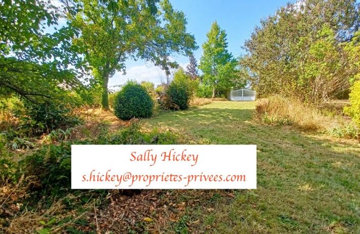 Sally Hickey vous propose EN EXCLUSIVITÉ un terrain à bâtir de 669 m² dans la commune de NIVILLAC — photo 4