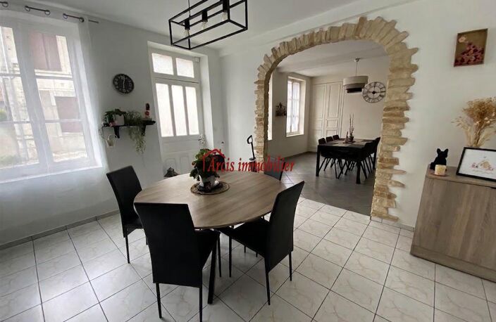 Vente maison 6 pièces 129 m² Brienne-le-Château (10500) — photo 2