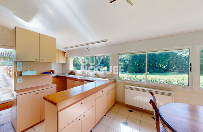 Maison à vendre 225 m2, dépendances et Parc — photo 5