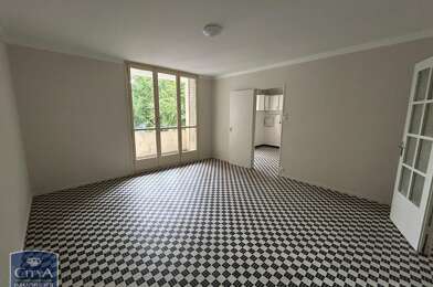 Appartement 4 pièces 904 €