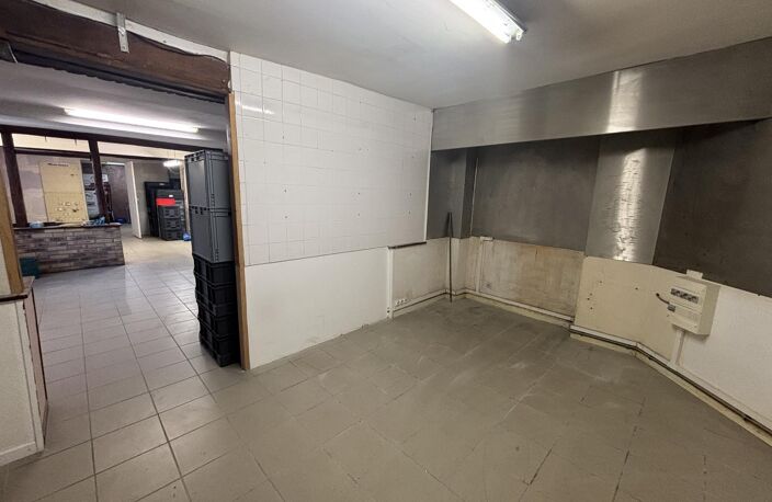 Vente immeuble  332 m² Sainte-Colombe-la-Commanderie (27110) — photo 5