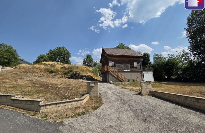 Vente maison 4 pièces 95 m² Ax-les-Thermes (09110) — photo 4