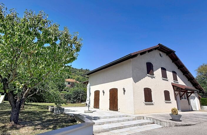 Vente Maison/villa 6 pièces — photo 2