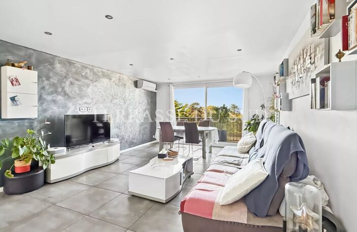 Vente Appartement 3 Pièce de 73 m2 avec Balcon/Terrasse, Loggia et Cave - Pointe-Rouge / Pastré - Marseille 8 — photo 5