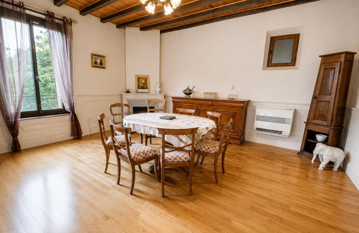 01160 PRIAY   Propriété bourgeoise de plus de 320 m2 avec de — photo 2