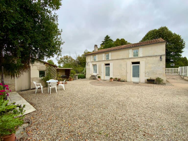 Maison de 118 m2 dans Jonzac — photo 1