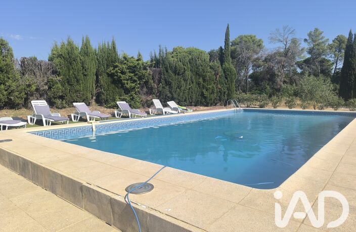 Vente Maison/villa 9 pièces — photo 2