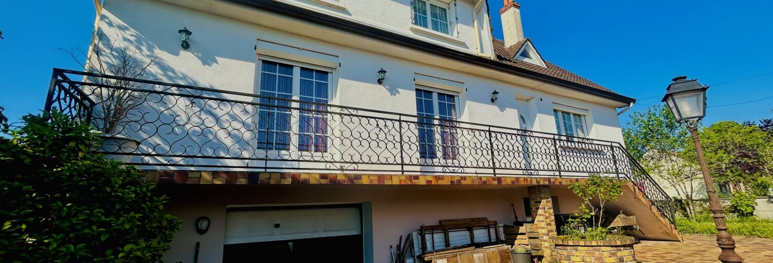 Maison 8 Pièces 202 m² à vendre à Loury (45470)