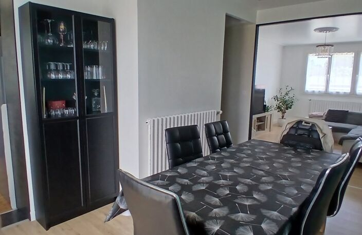 Vente Maison/villa 5 pièces — photo 2