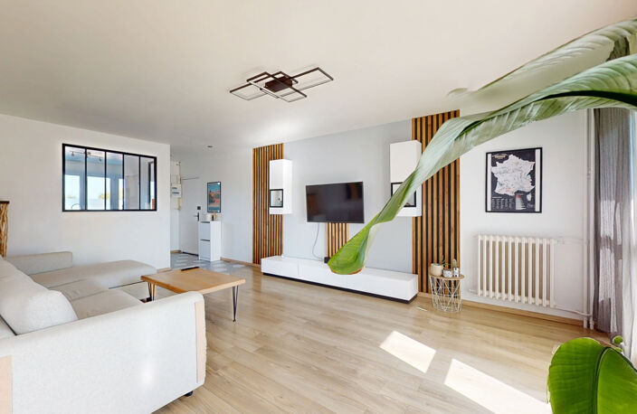 APPARTEMENT T5  Á VENDRE - BEAUZELLE — photo 3