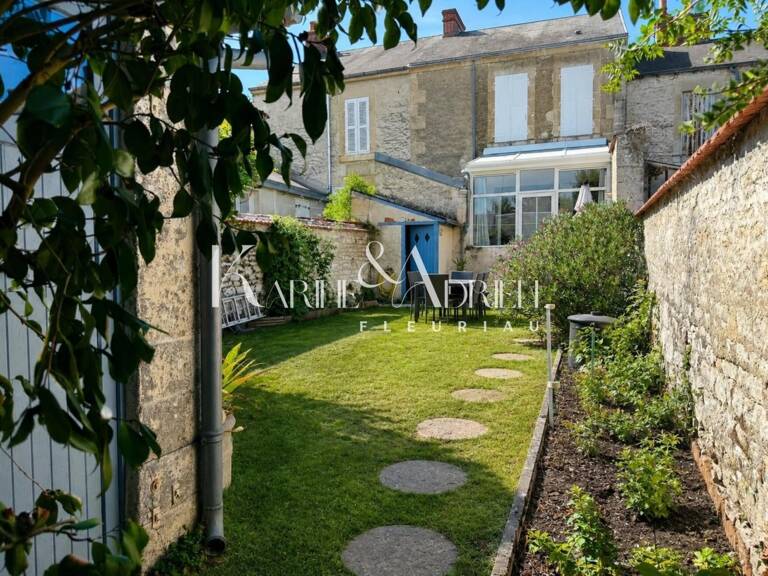 MAISON DE VILLE 3 CHAMBRES JARDIN CLOS ET DÉPENDANCES — photo 1