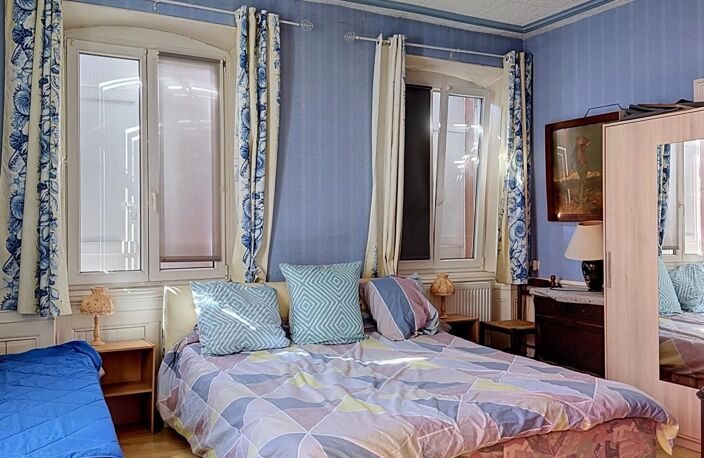 Maison de caractère  180 m²  8 pièces — photo 4