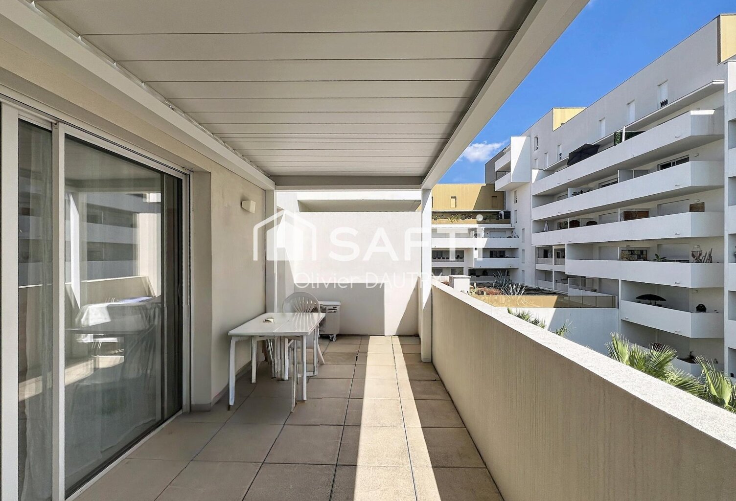 Appartement 2 chambres - Lumineux avec terrasse - Parking — photo 1