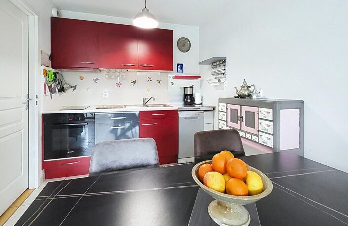 Appartement T2 avec véranda, terrasse, place de parking, carpot et garage à Saint-Ferjeux. Au calme. — photo 5