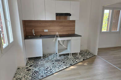 Appartement 4 pièces 720 €